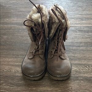Women's Brown Fur-Lined Boots